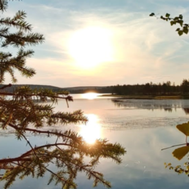 Kesäinen auringonlasku.